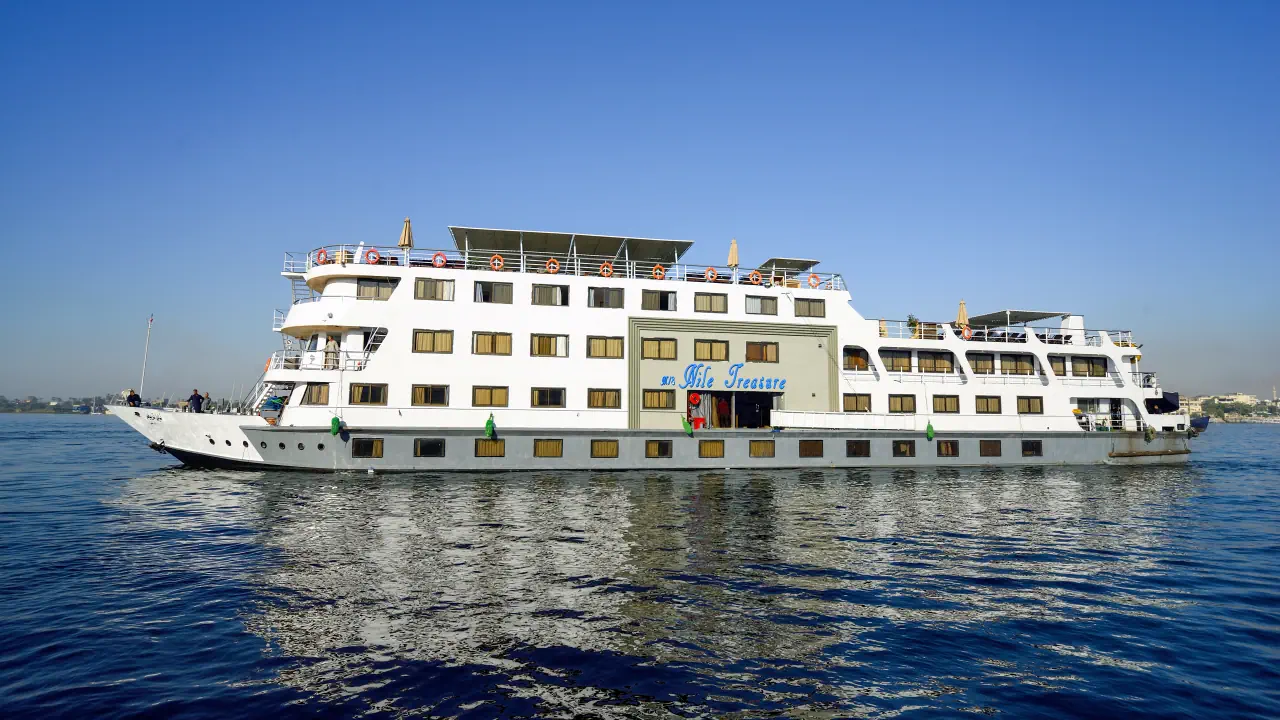 رحلة الباخرة نايل تريجر